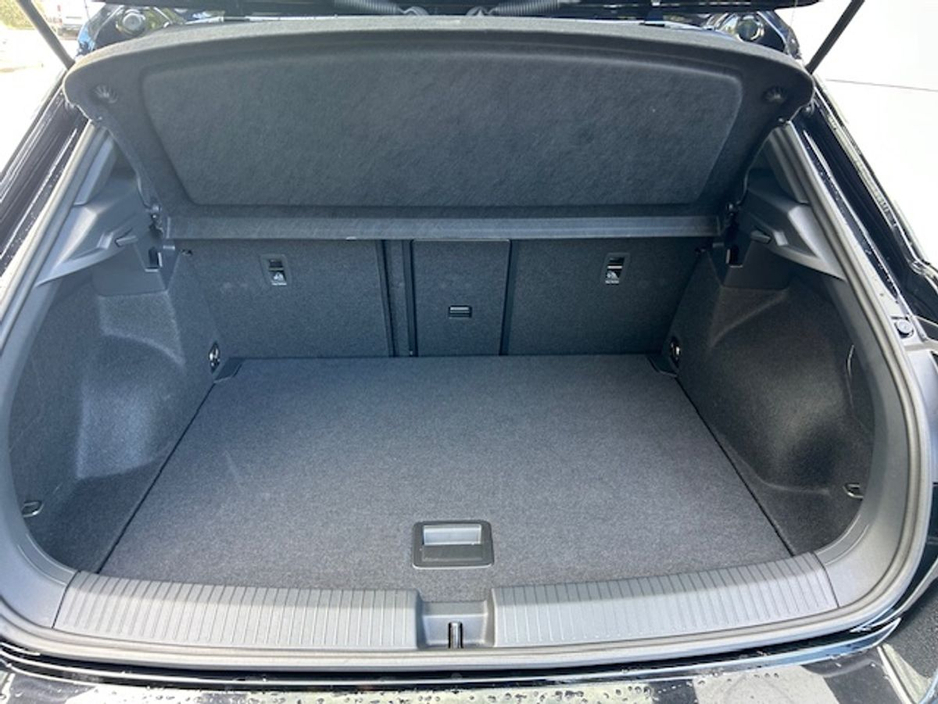 2025 Volkswagen T-Roc - image 22