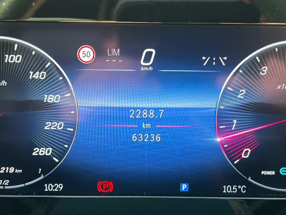 2023 Mercedes-Benz C Class - image 9