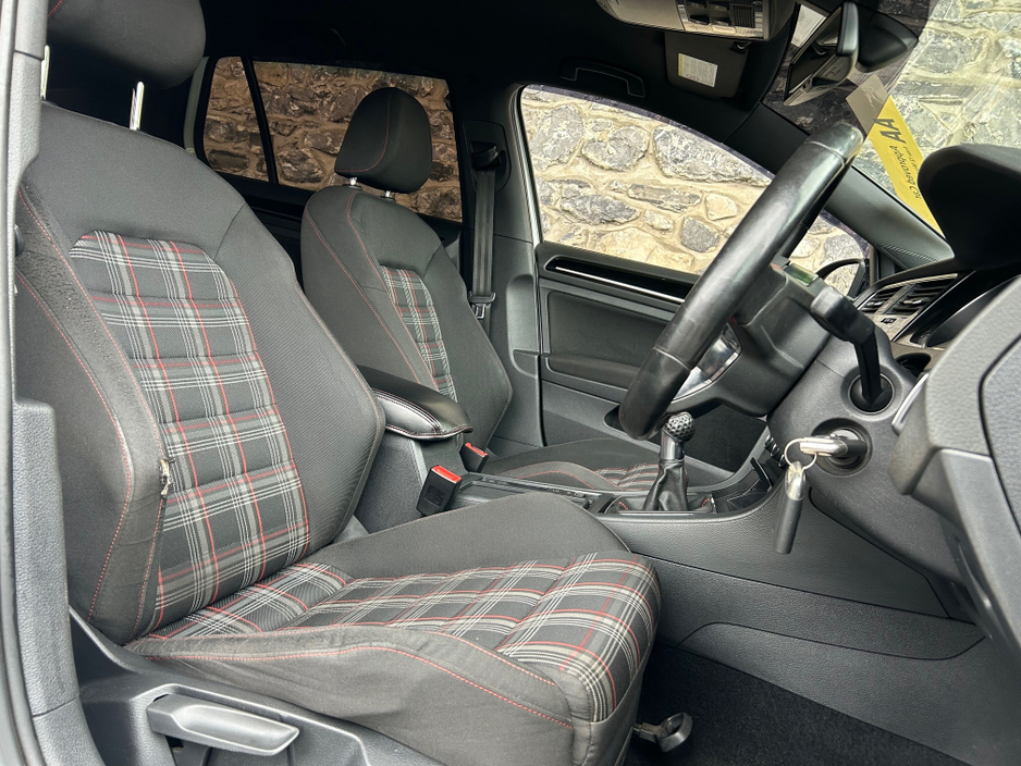 2014 Volkswagen Golf GTI 2.0 TSI MANUAL 6SPEED FWD 220BHP 5DR €15,950