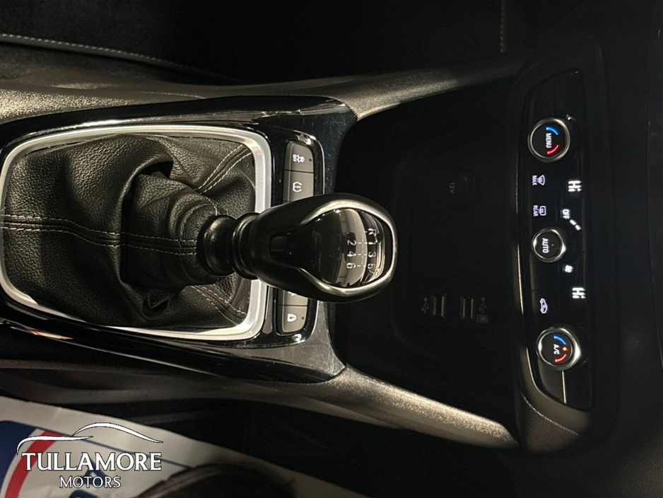 2024 Opel Crossland SRi 1.2i (110PS) 6 Speed €22,950