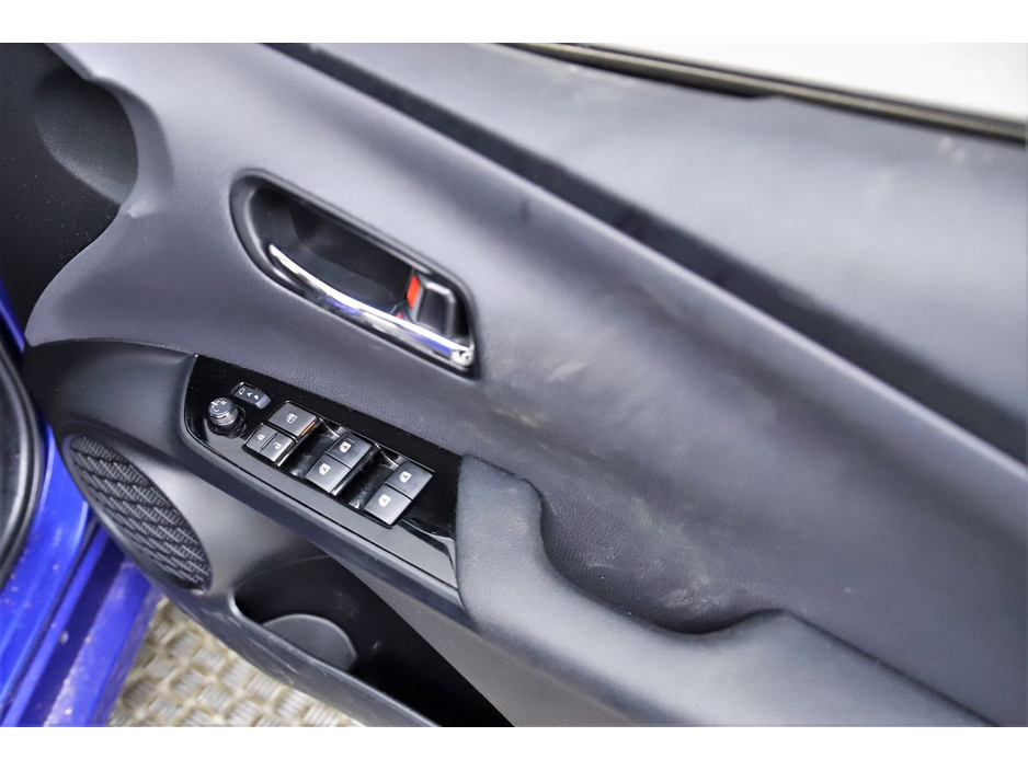 2019 Toyota Prius - image 19