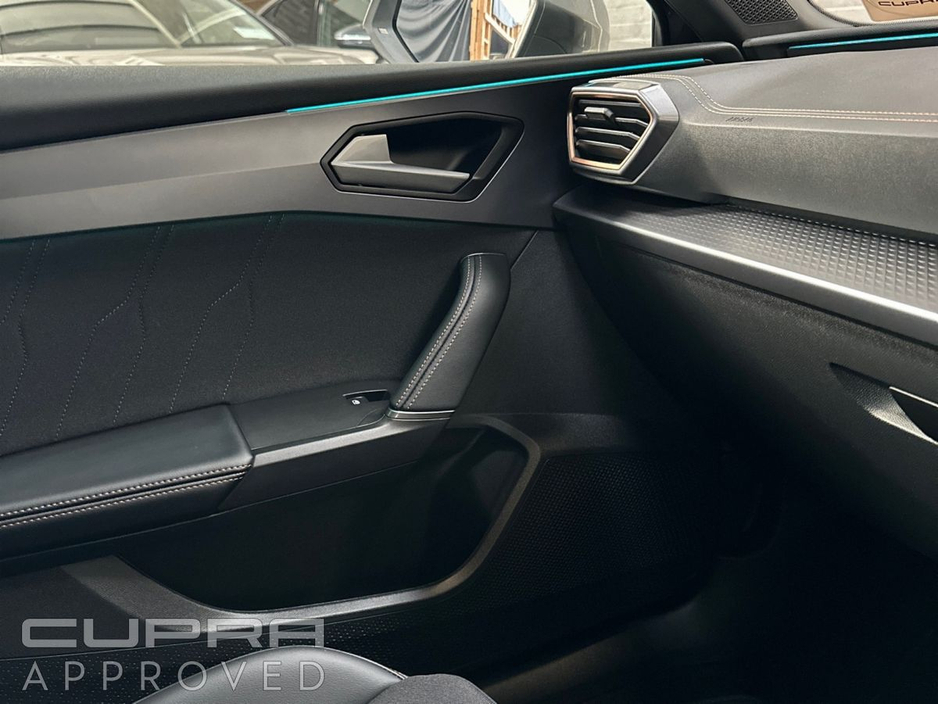 2025 Cupra Leon - image 19