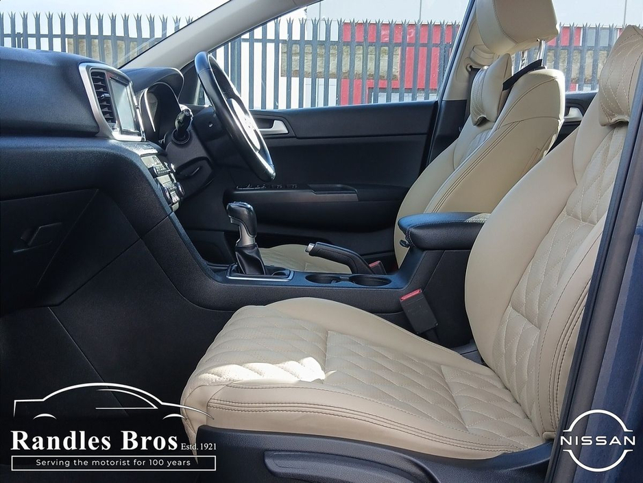 2020 Kia Sportage - image 7