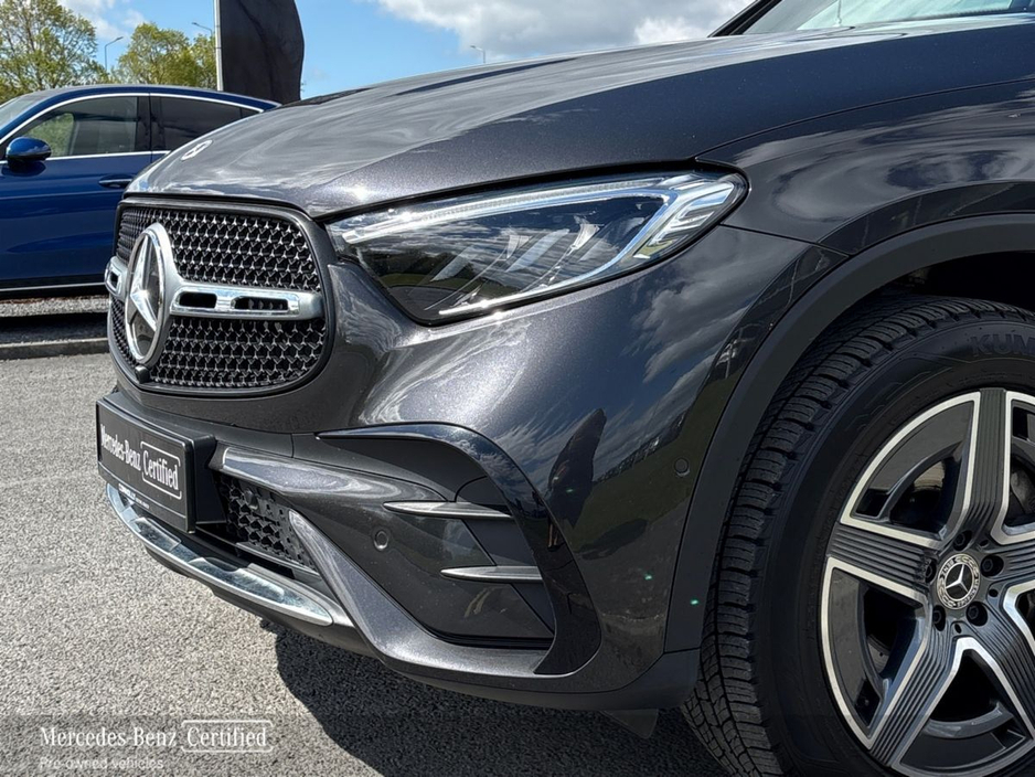 2024 Mercedes-Benz GLC Class - image 9