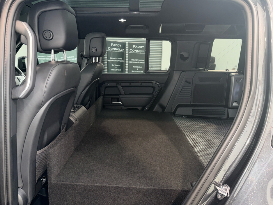 2026 Land Rover Defender - image 25