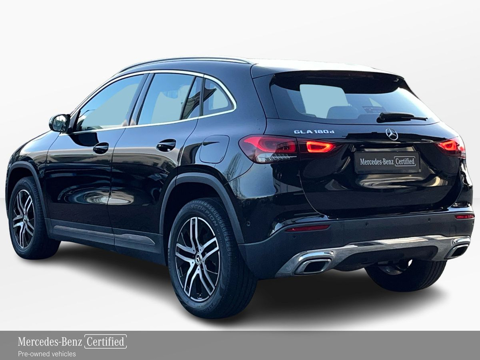 2022 Mercedes-Benz GLA Class - image 4