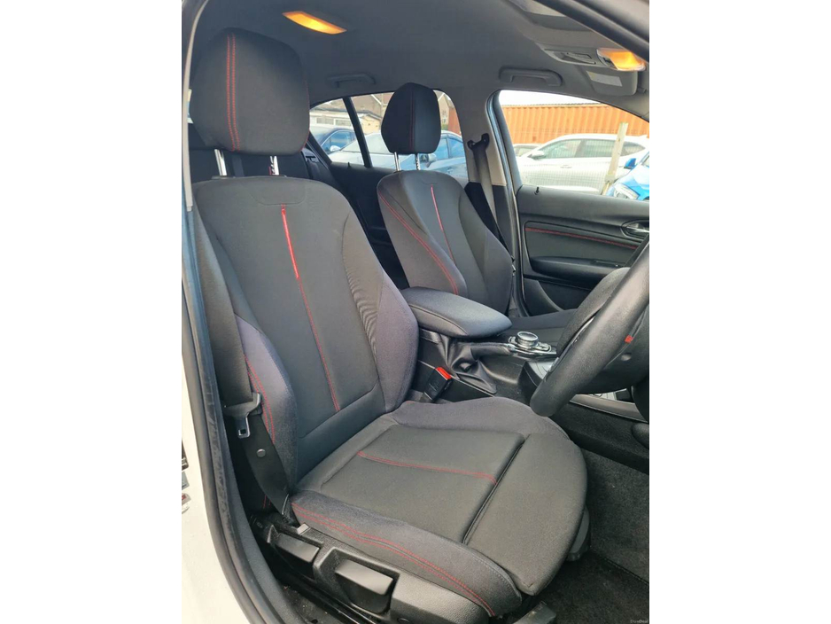 2013 BMW 1 Series - image 11