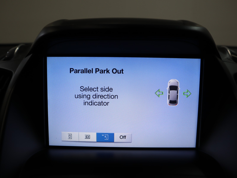 2017 Ford Kuga 1.5 TDCI 120PS FW FWD 4DR ST-LINE €15,800