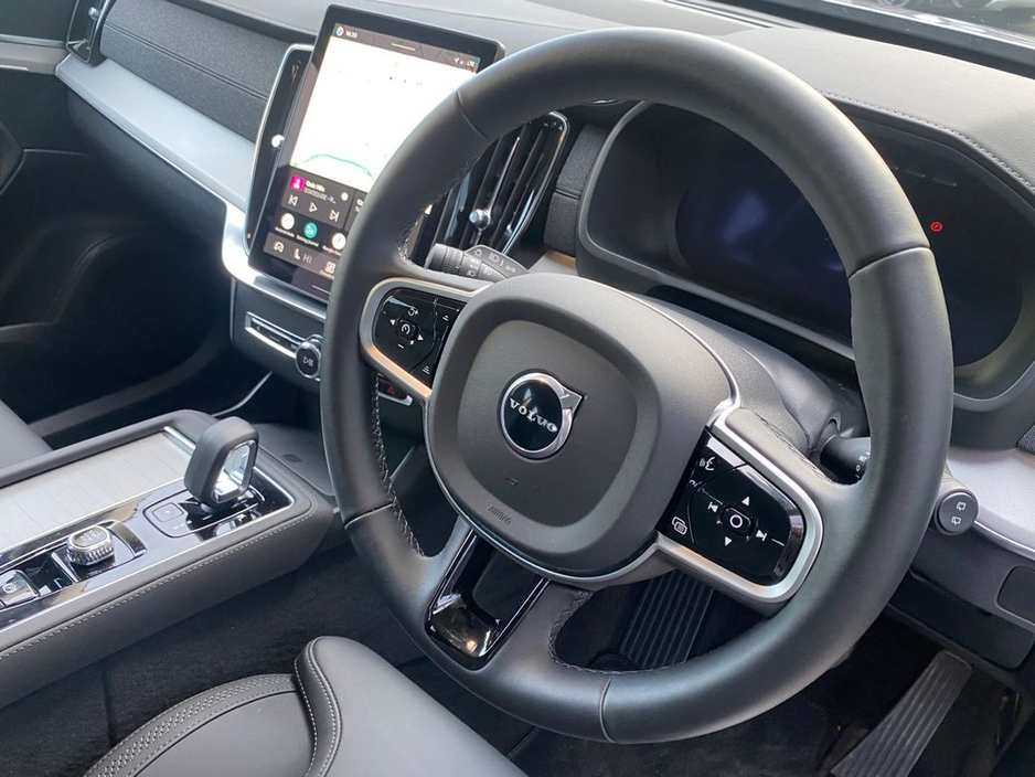 2025 Volvo XC90 - image 19