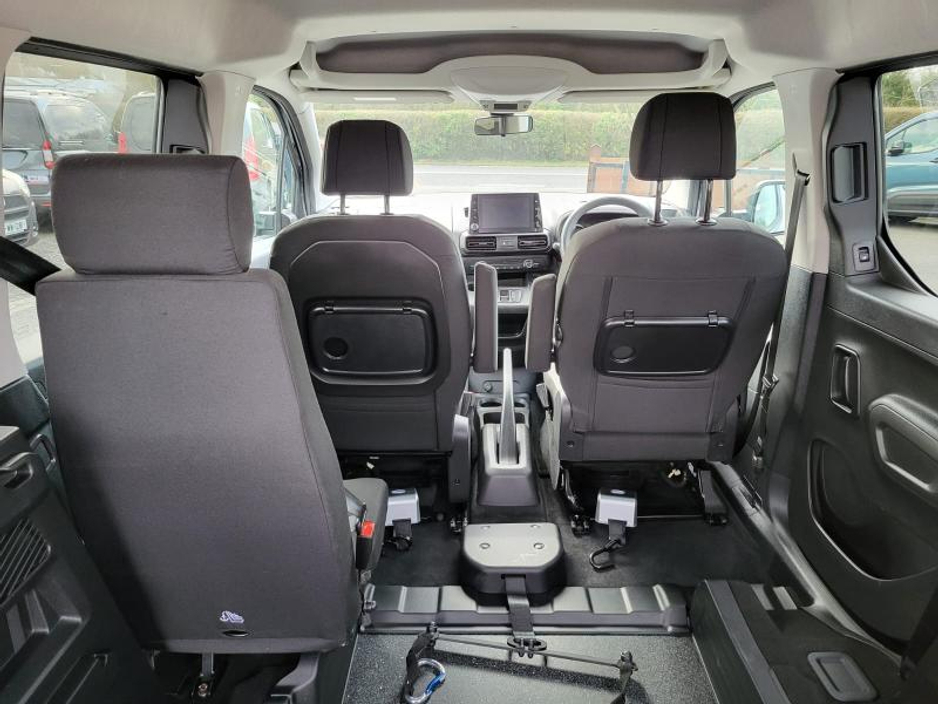 2024 Citroen Berlingo - image 14