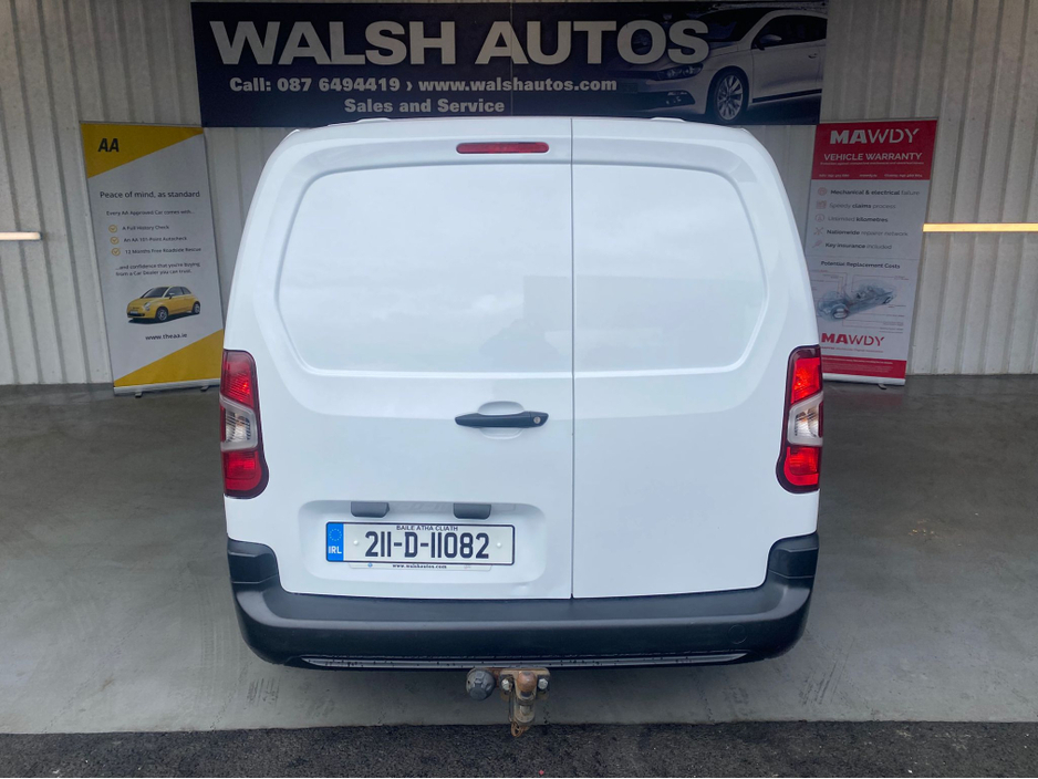 2021 Citroen Berlingo - image 4