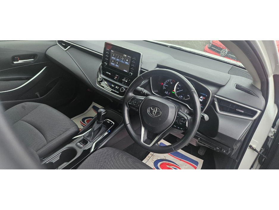 2020 Toyota Corolla - image 26