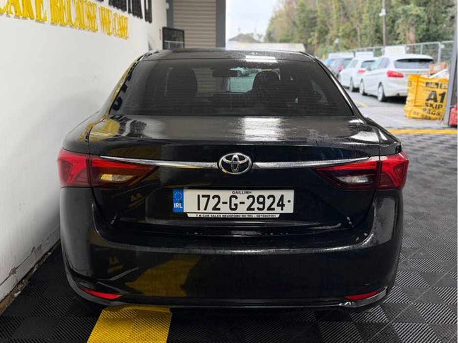 2017 Toyota Avensis 2.0 D4D Business Edition S/S 4DR €10,777