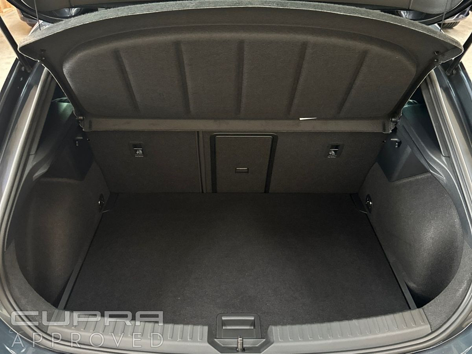 2025 Cupra Leon - image 12