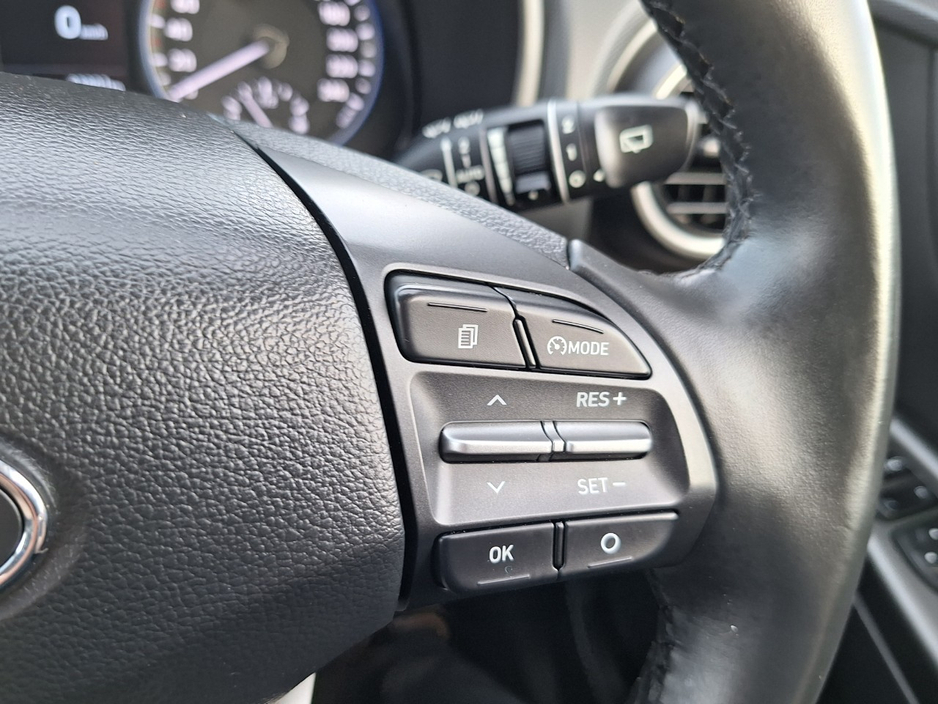 2020 Hyundai Kona - image 25