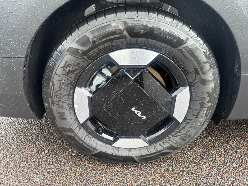 2026 Kia PV5 - image 4