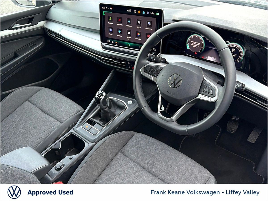 2025 Volkswagen Golf - image 7