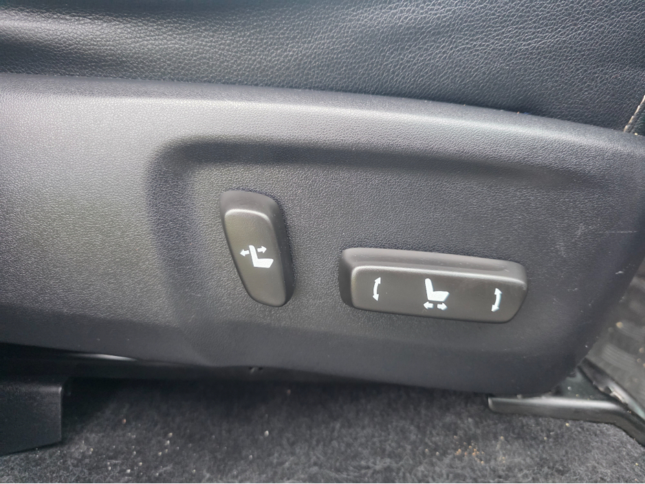 2019 Toyota Hilux 2.4D4D INVINC 148BHP D/C €29,950