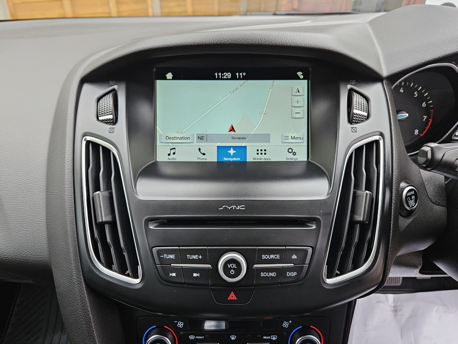 2017 Ford Focus - image 30