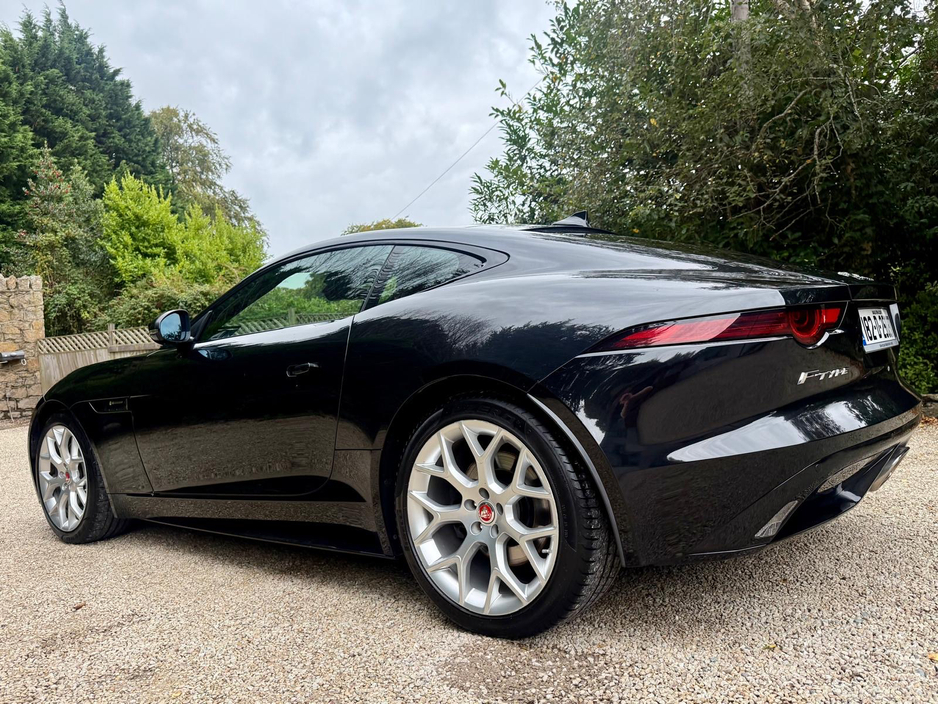 2018 Jaguar F-Type - image 5