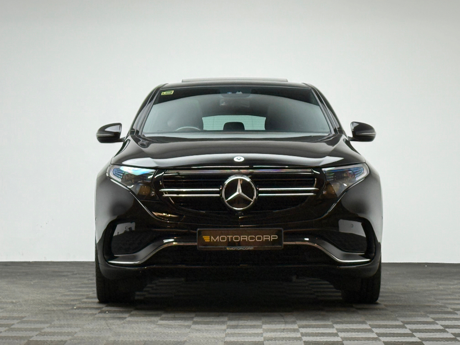 2023 Mercedes-Benz EQC - image 2