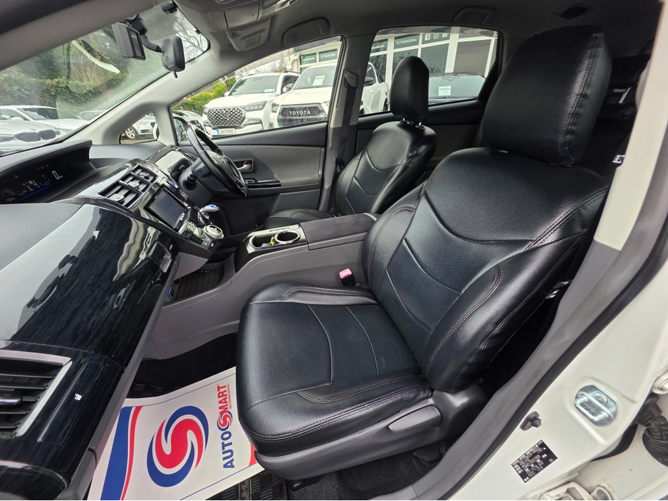 2014 Toyota Prius Alpha (7 Seater) - SELF CHARGING HYBRID -ALLOYS - REVERSE CAMERA - SIMI DEALER - LOW ROAD TAX BAND €14,450