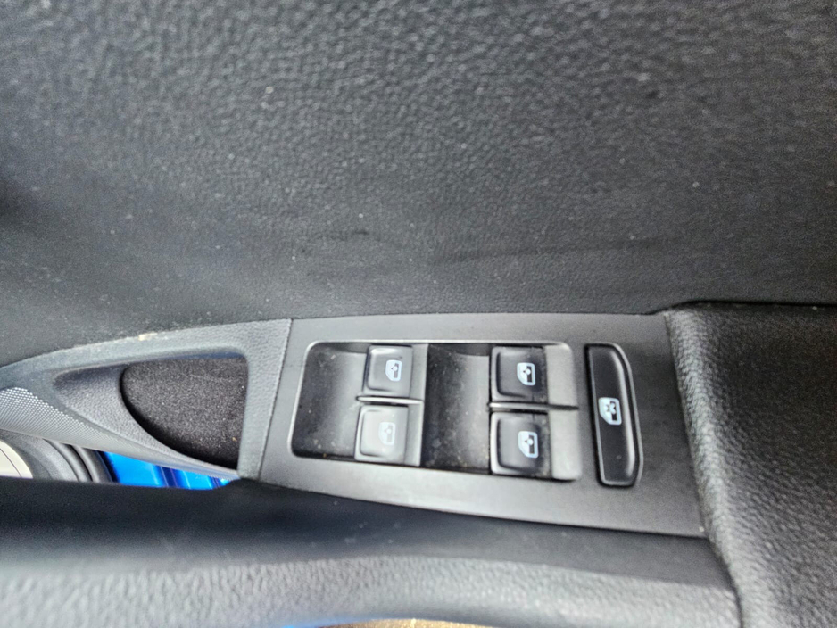 2020 Skoda Octavia - image 30