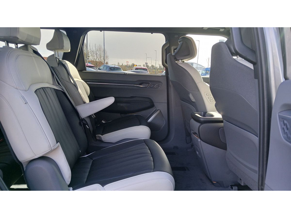 2026 Kia EV9 - image 8