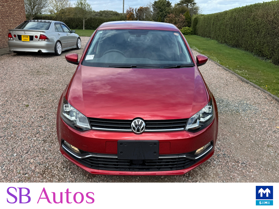 2017 Volkswagen Polo - image 3