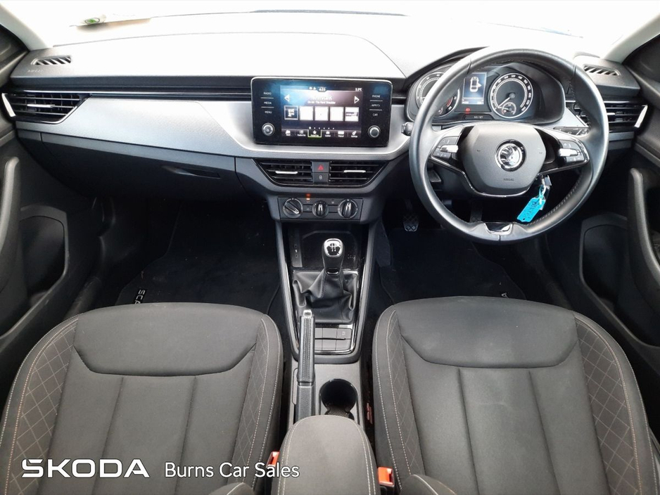 2022 Skoda Scala - image 2