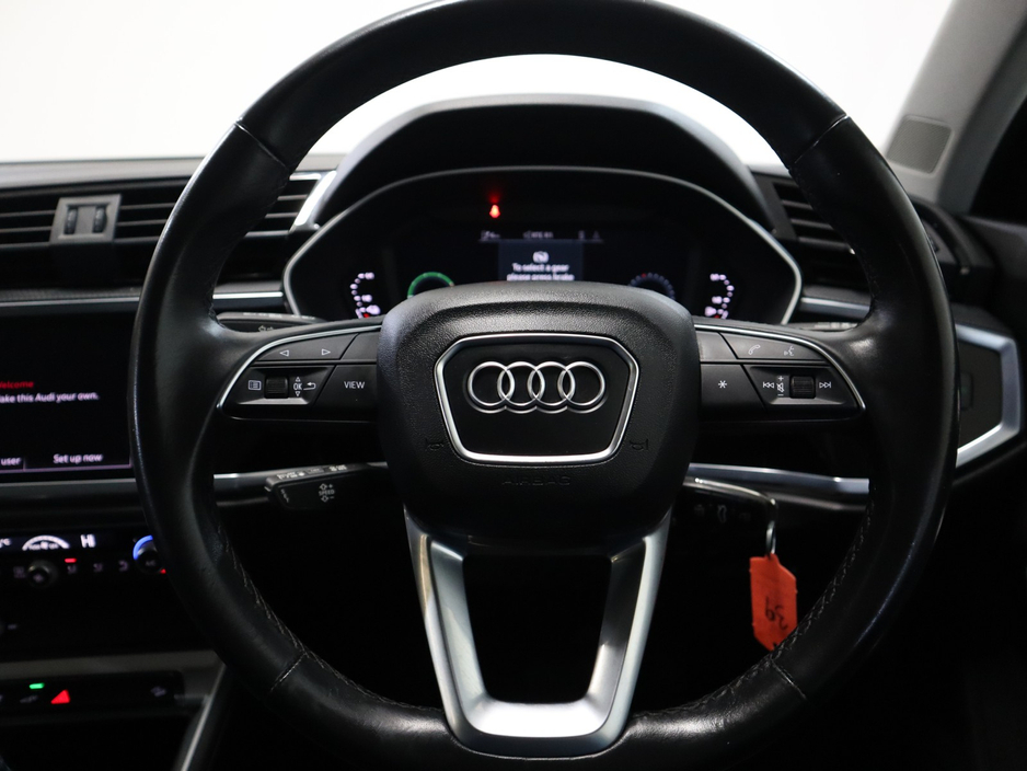 2022 Audi Q3 *39* TECHNIK 45 TFSI E S-A €28,900