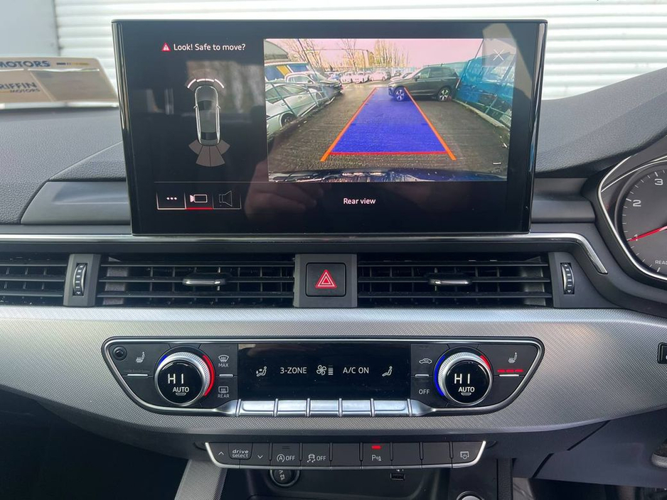 2021 Audi A4 2.0 TDI 30 // DIAMOND CUT ALLOYS // LEATHER HEATED SEATS // APPLE CARPLAY/ANDROID AUTO €27,900