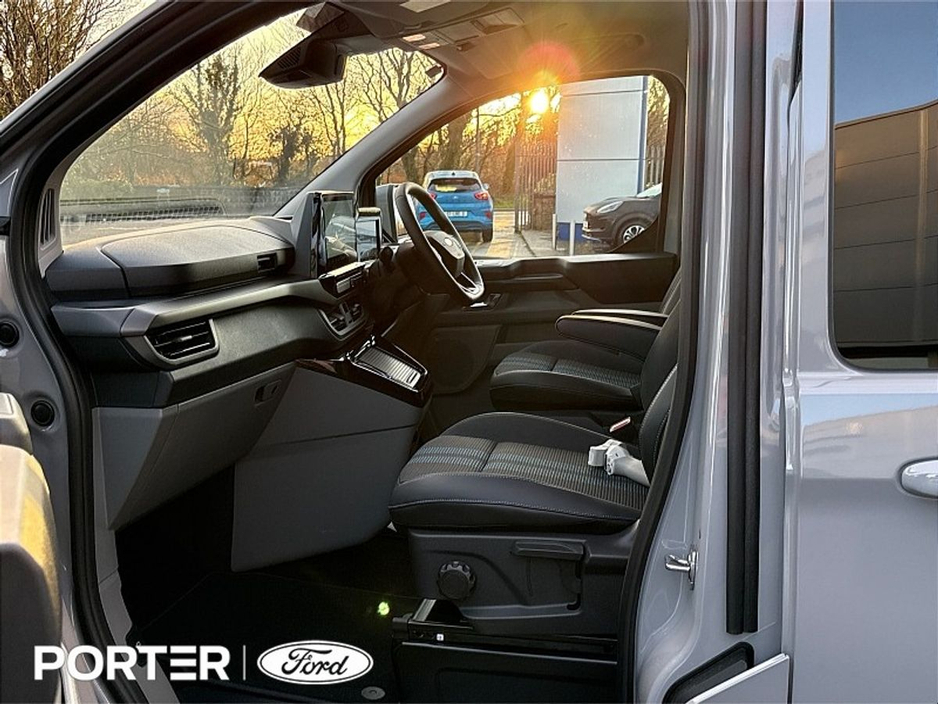 2026 Ford Transit Custom SPORT PHEV CREW CAB
