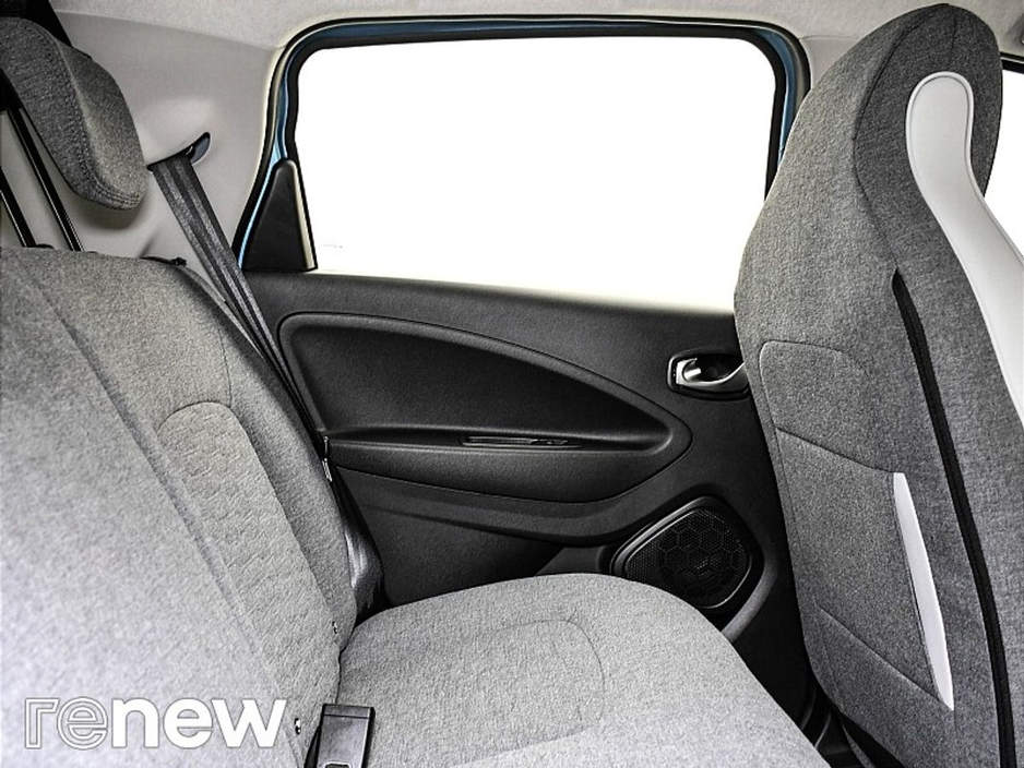 2020 Renault Zoe - image 13
