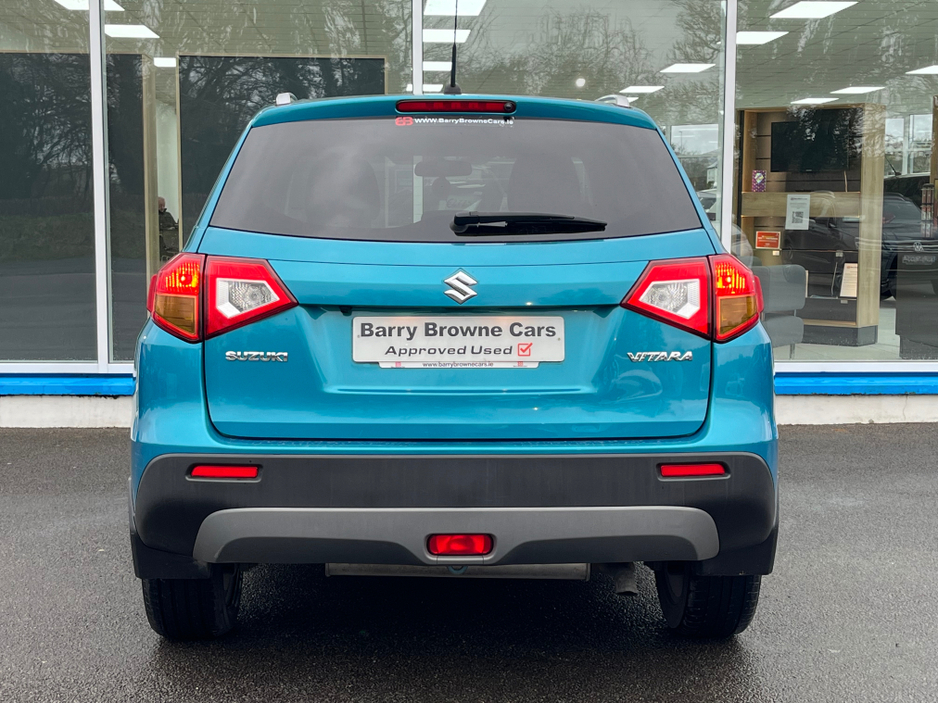 2019 Suzuki Vitara - image 7