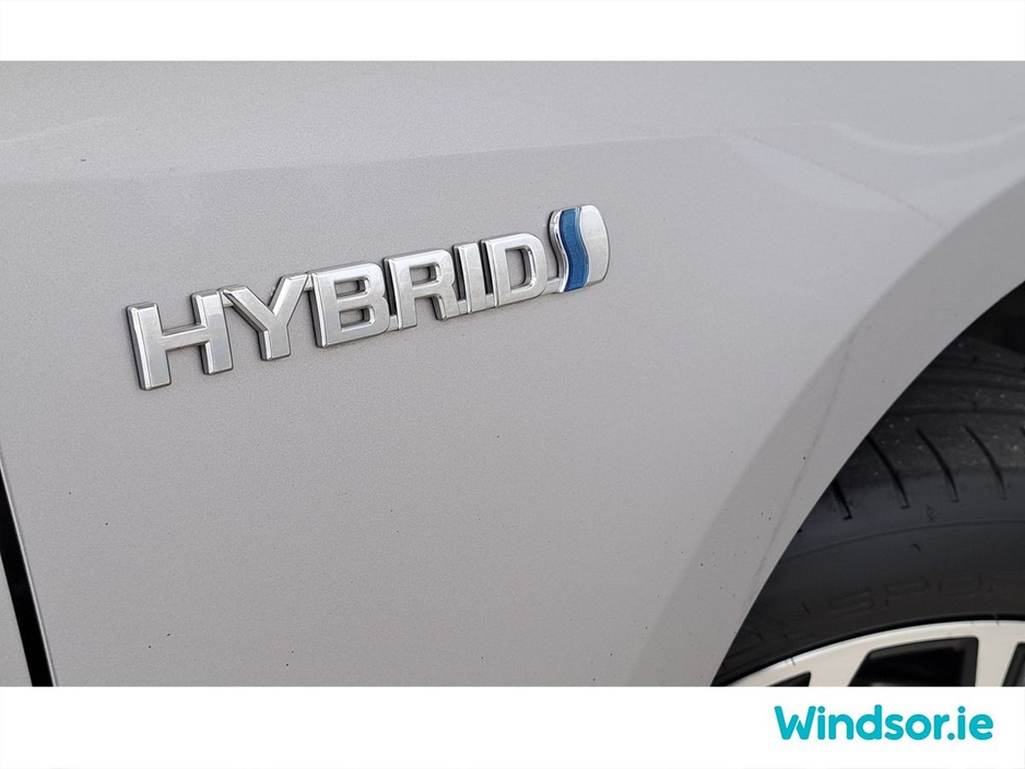 2017 Toyota C-HR HYBRID AUTO €17,995