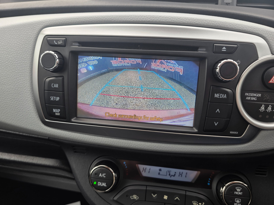 2014 Toyota Yaris Hybrid Luxury €11,950