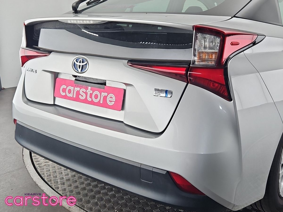 2019 Toyota Prius - image 15