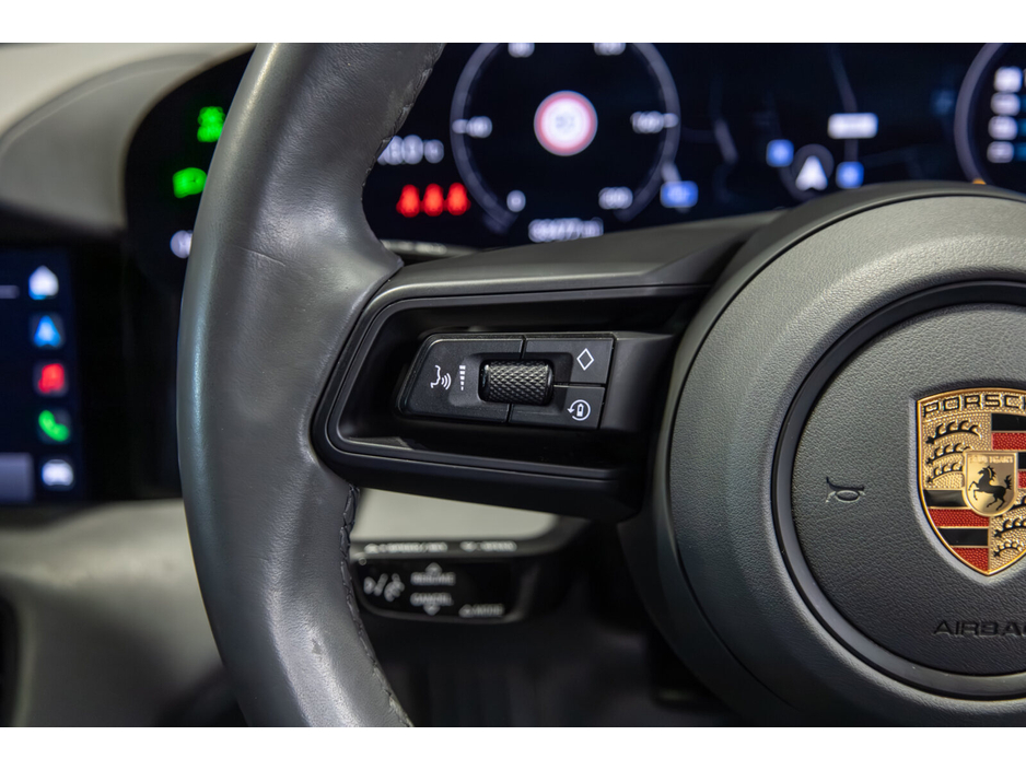 2023 Porsche Taycan Taycan Sport Turismo €71,950