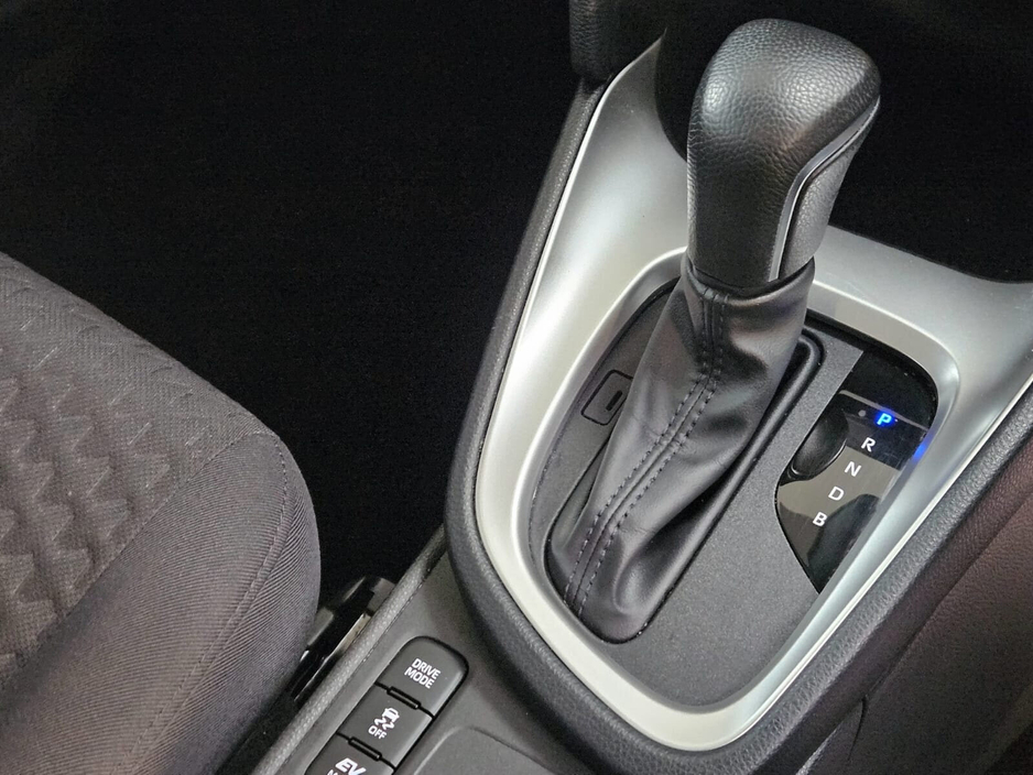 2025 Toyota Yaris Cross - image 13