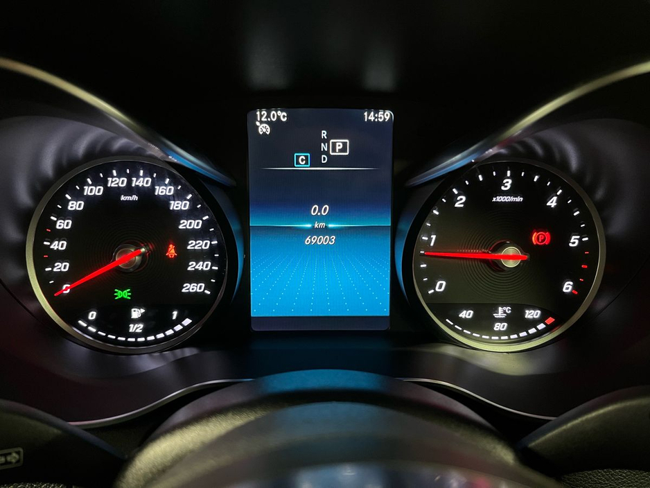 2021 Mercedes-Benz GLC Class - image 9