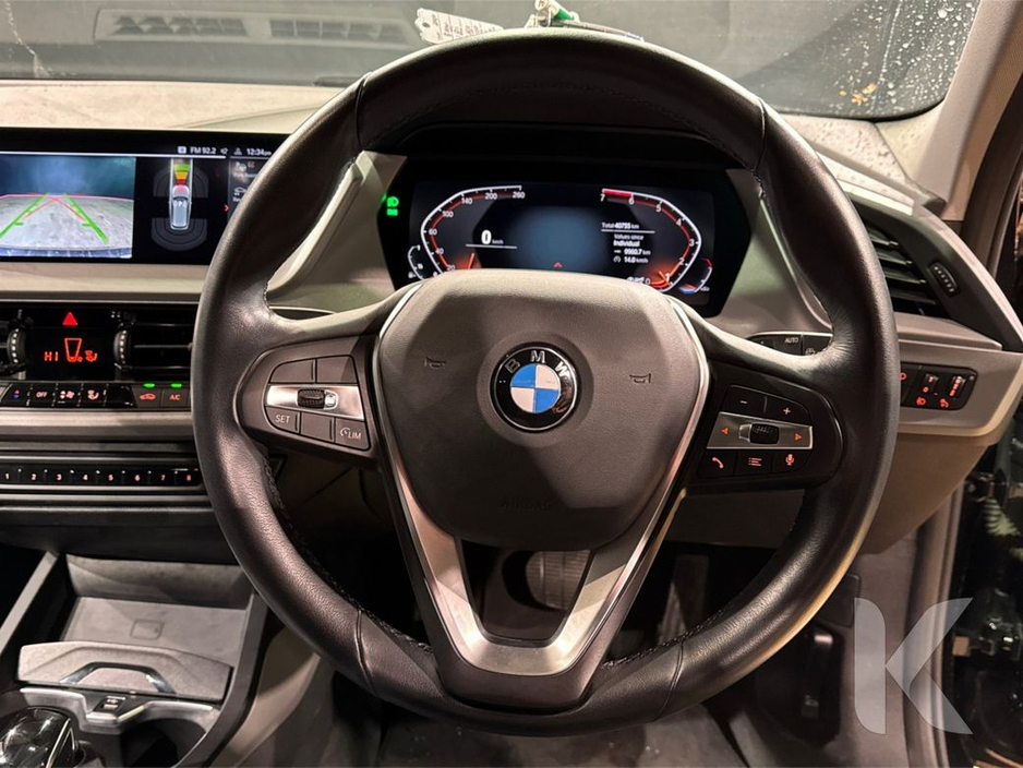 2020 BMW 1 Series - image 14