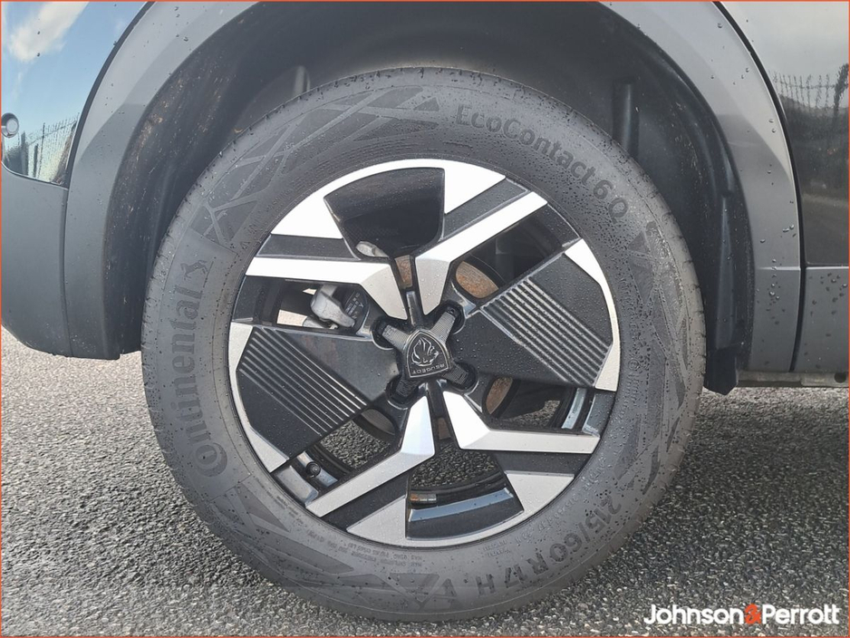 2025 Peugeot 2008 HYBRID 145BHP e-DCS6 Allure €35,900