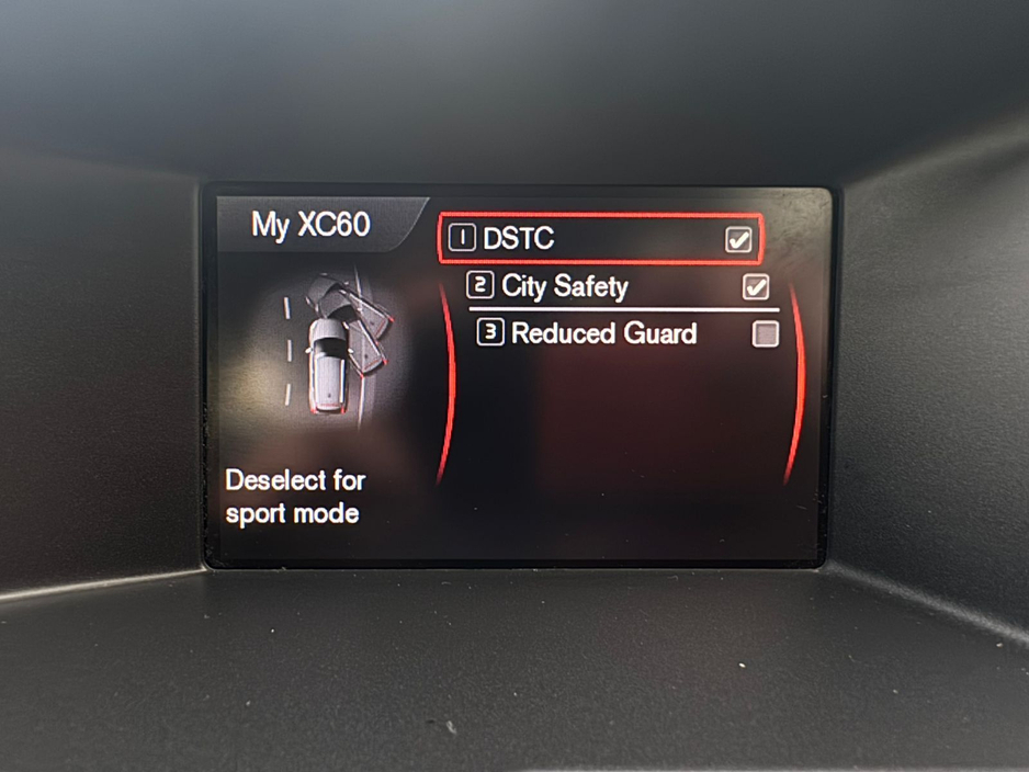 2014 Volvo XC60 D4 FWD R-DESIGN GT 5DR AUTO €13,800