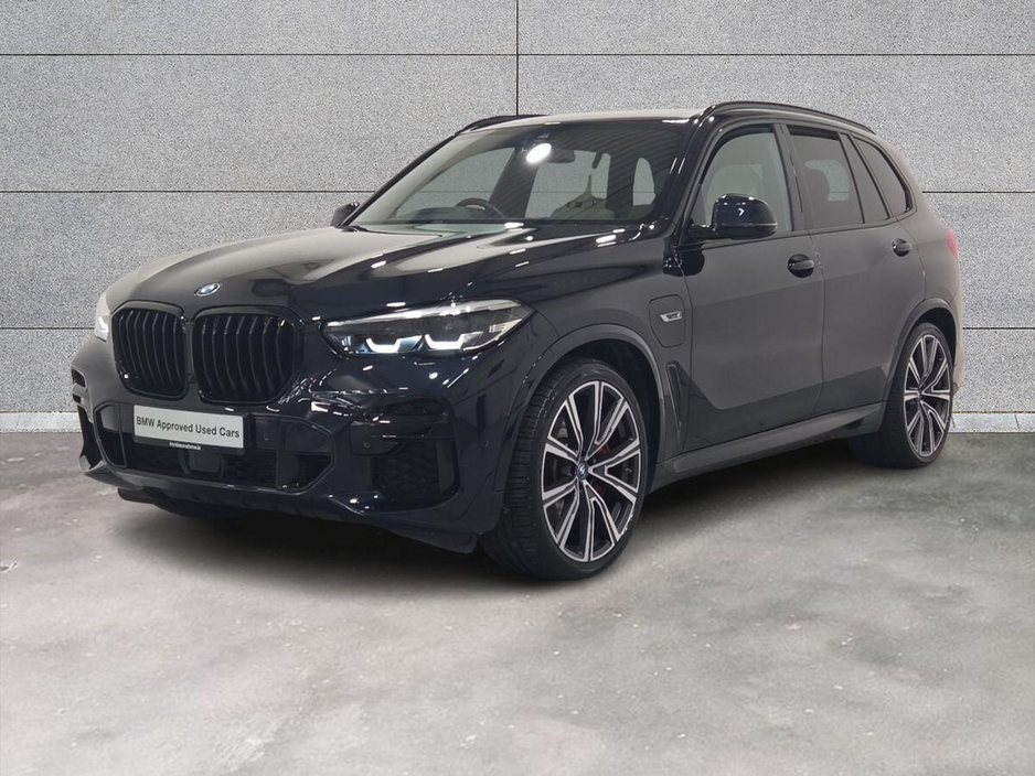2022 BMW X5 xDrive45e M Sport €65,950