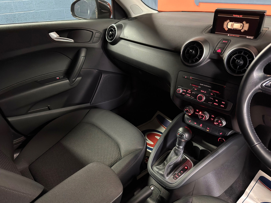 2017 Audi A1 - image 30