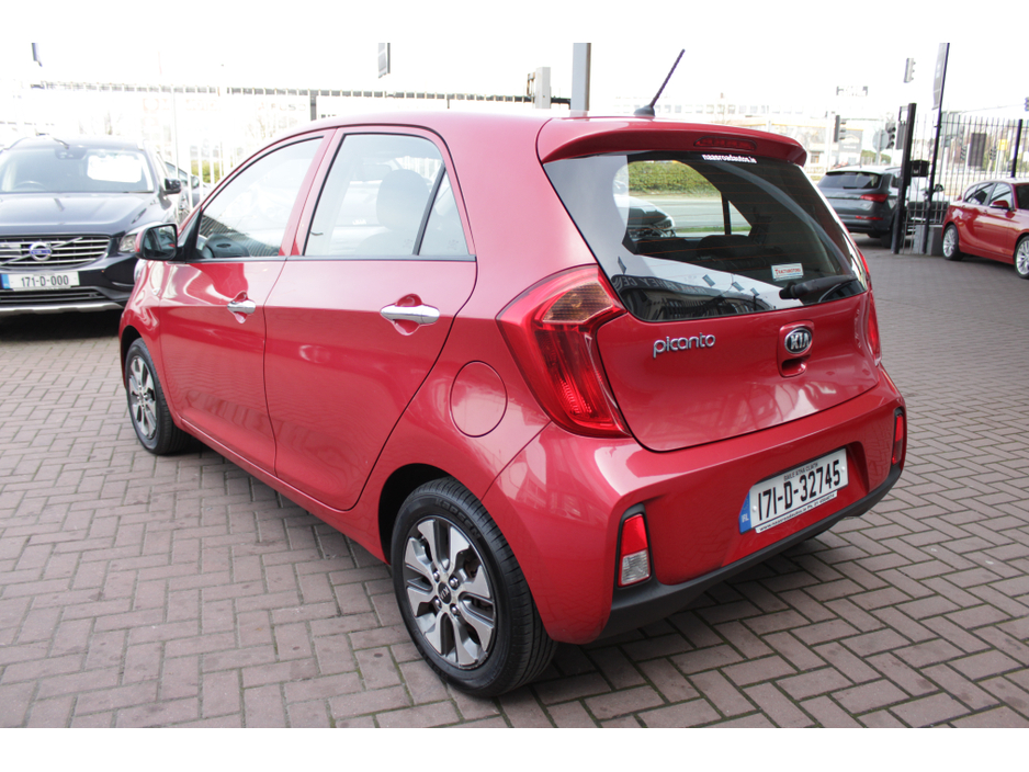 2017 Kia Picanto - image 6