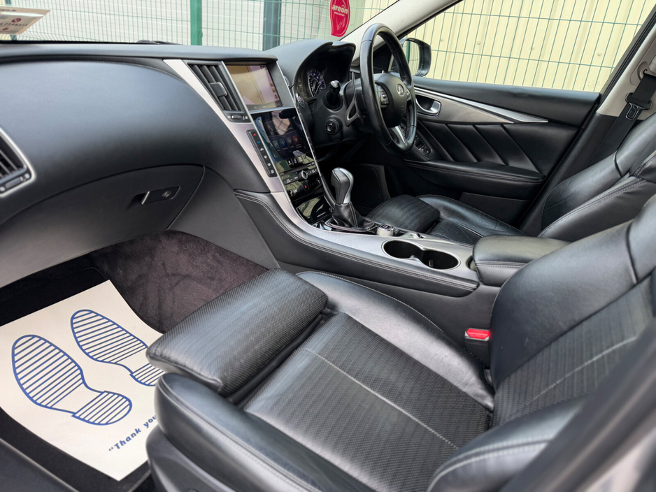 2016 Infiniti Q50 - image 9