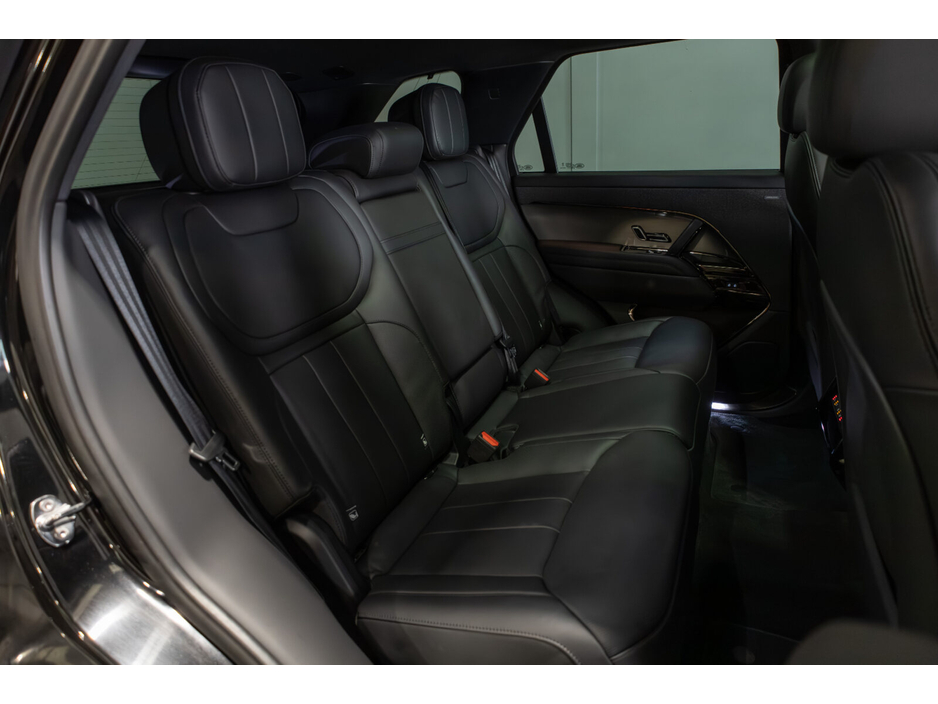 2024 Land Rover Range Rover Sport - image 11