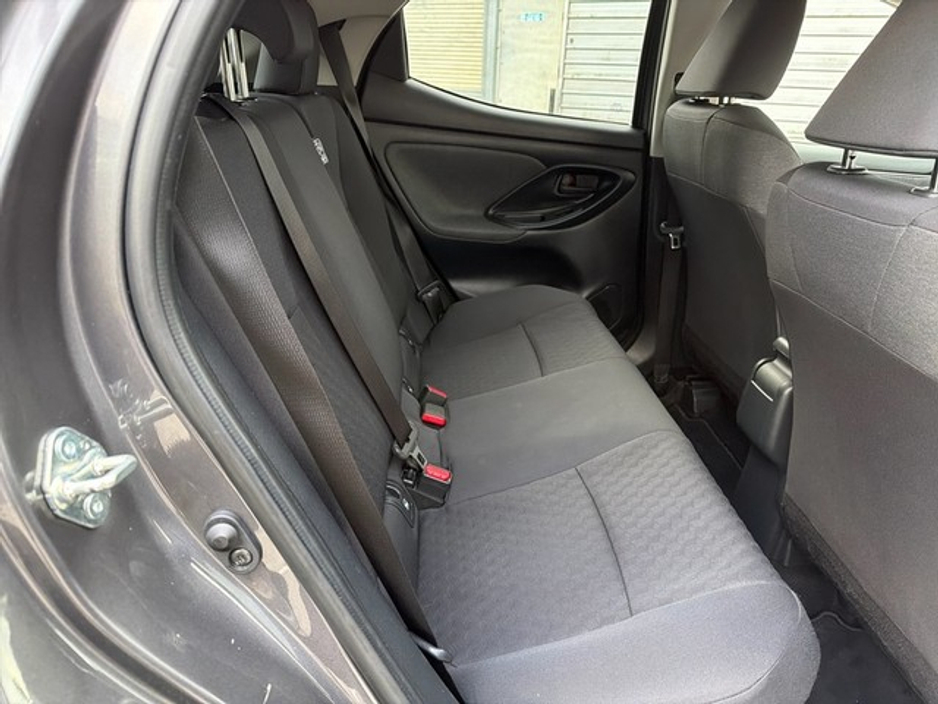 2021 Toyota Yaris *NOW SOLD* HYBRID LUNA SPORT // SMART ENTRY/SMART START // AIR CON // BLUETOOTH // APPLE CARPLAY // DIGITAL DASH // PRIVACY GLASS €22,945